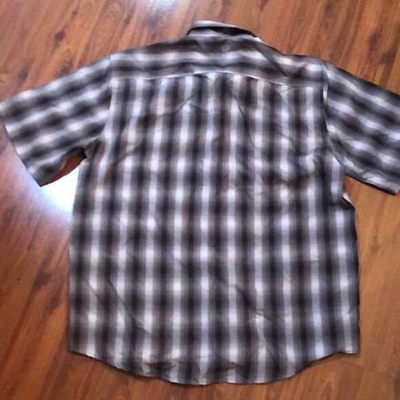 NWT Covington short sleeve button down shirt L - Picture 4 of 5